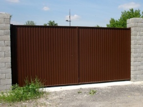 ворота распашные с ручным управлением - пример 11 фото в Выксе