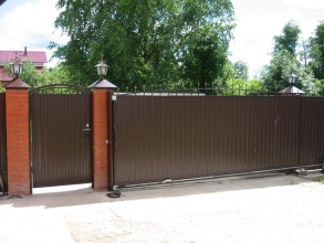 Дистанционное управление с откатными воротами - пример 8 фото в Выксе