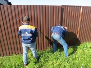 Забор из профнастила с утрамбовкой щебнем 79 метров фото в Выксе